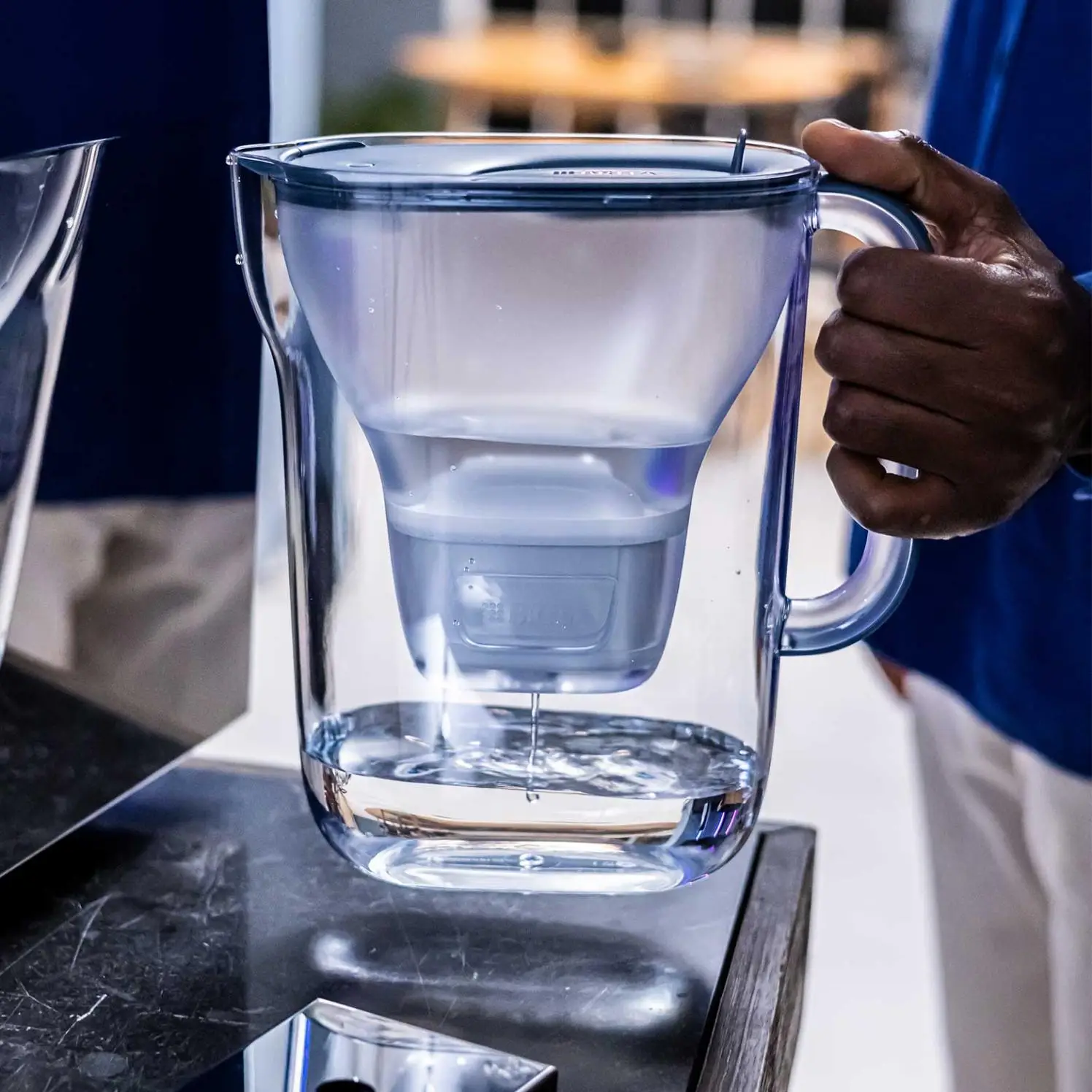 Carafe filtrante BRITA Style Essential XL avec 1 cartouche filtrante - Image 4